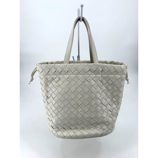 Bottega Veneta Intrecciato Small Bucket Bag White Leather Drawstring Strap
