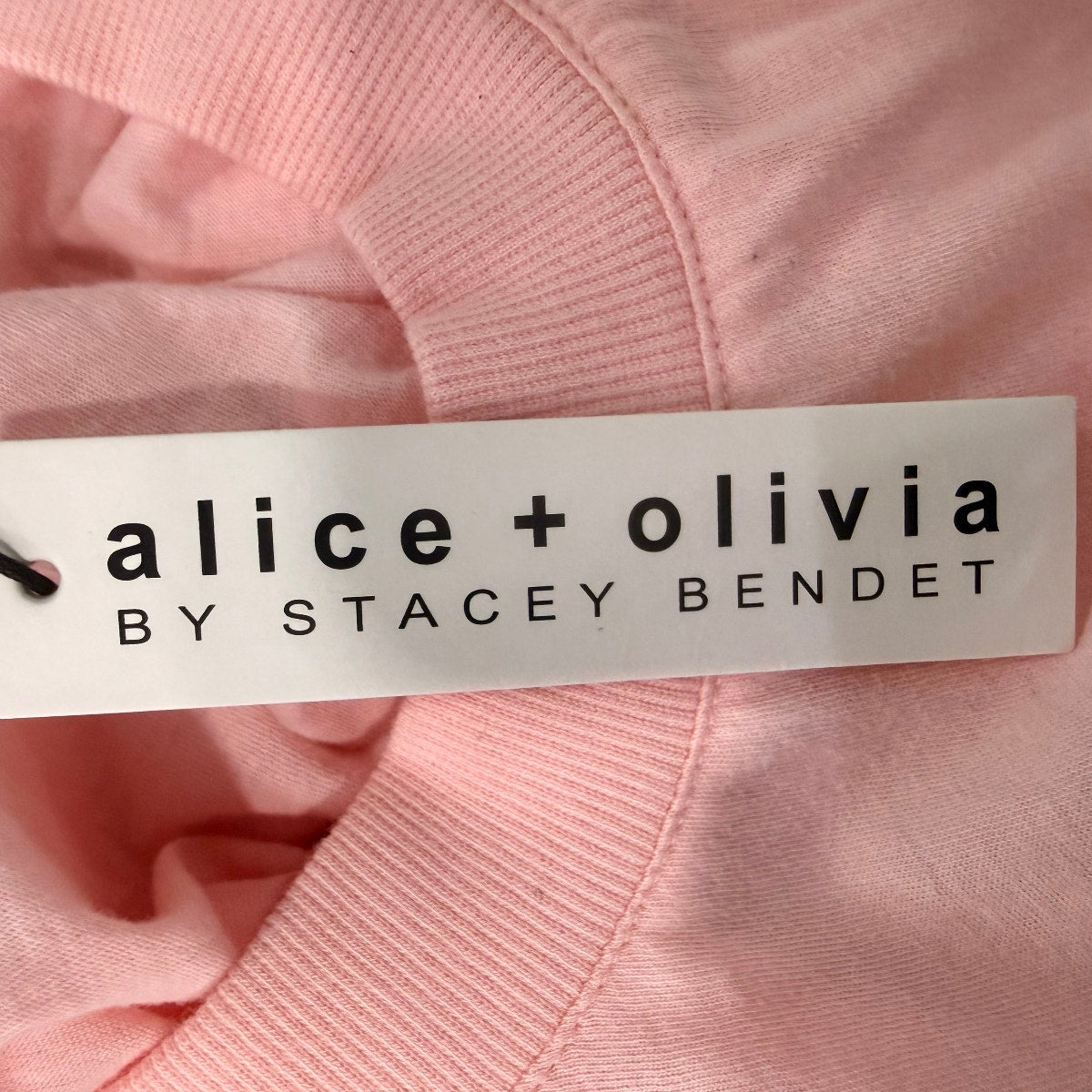 Alice + Olivia Crew Neck Short Sleeve Cropped Top