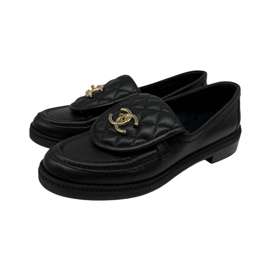 Chanel Black Leather CC Turnlock Quilted Flap Accent Round Toe Loafers