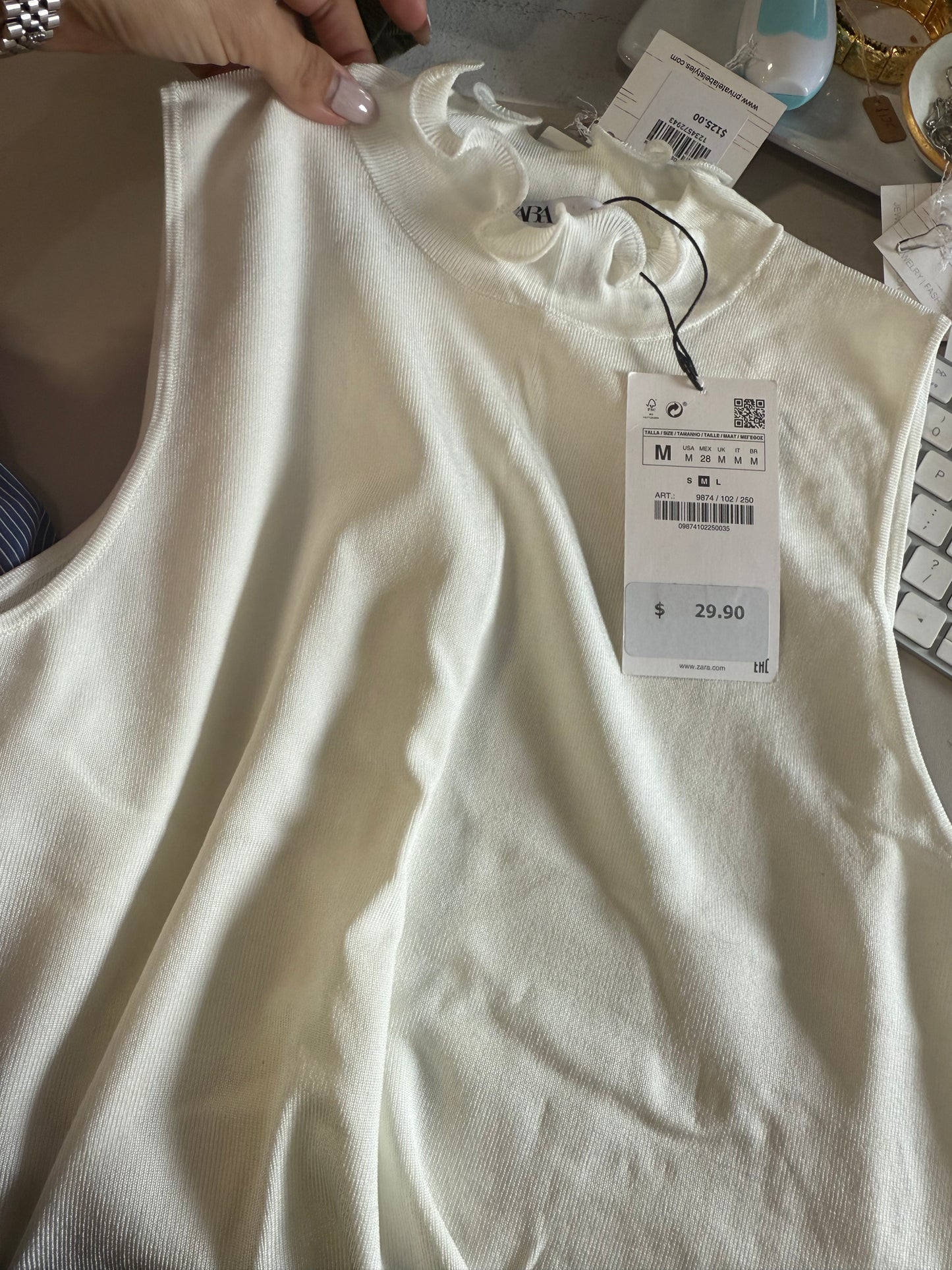 Zara stretchy ruffle sleeve ivory blouse