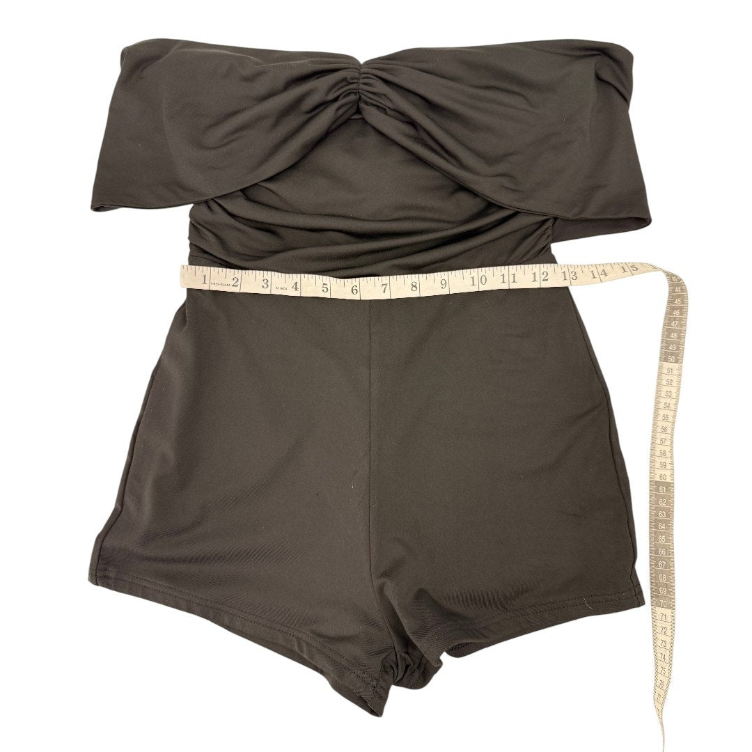 superdown Cher Black Off Shoulder Ruched Romper