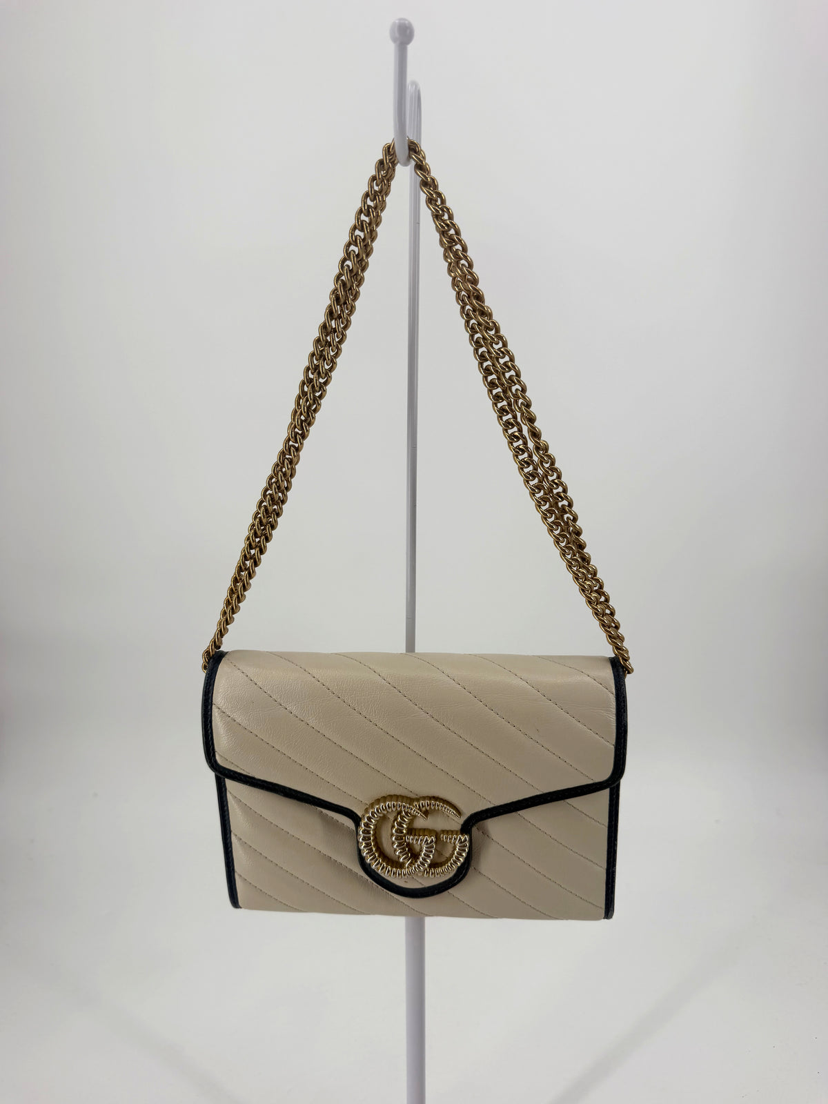 Gucci GG Marmont Torchon White Leather Flap Wallet Navy Trim