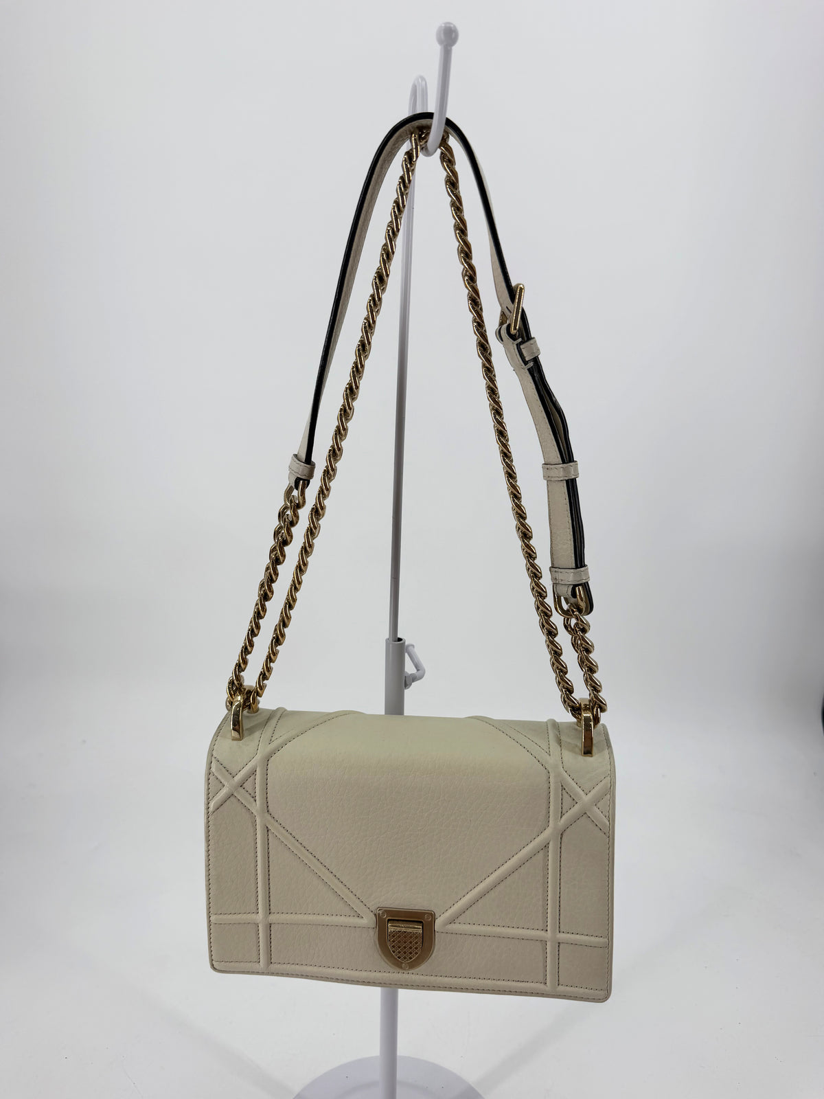 Christian Dior Diorama Medium White Grained Calfskin Chain Flap Bag Gold HW