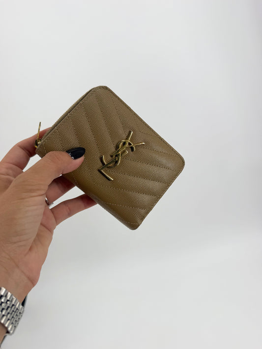Saint Laurent YSL Monogram Grain de Poudre Compact Wallet Tan Gold Hardware