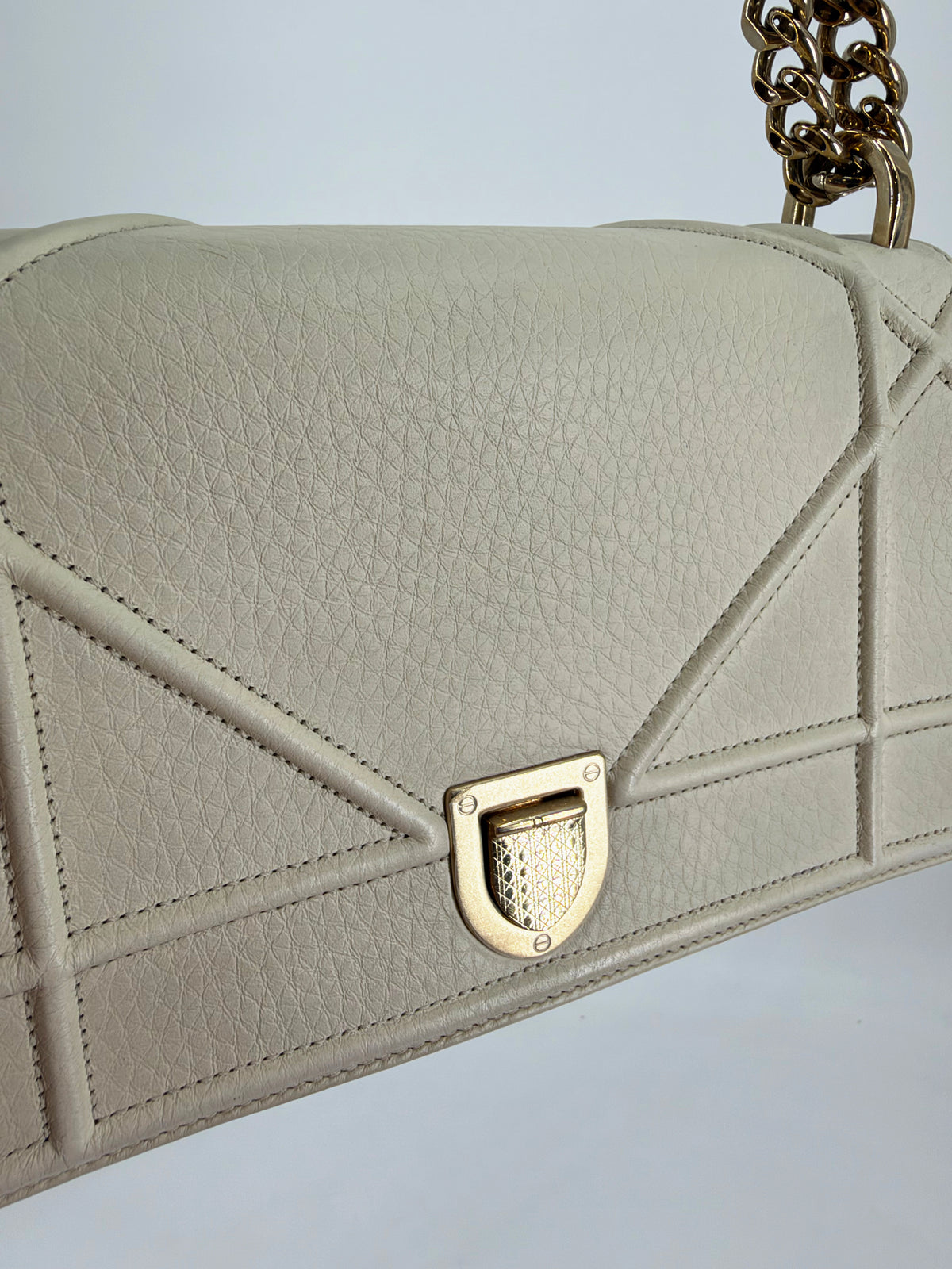 Christian Dior Diorama Medium White Grained Calfskin Chain Flap Bag Gold HW