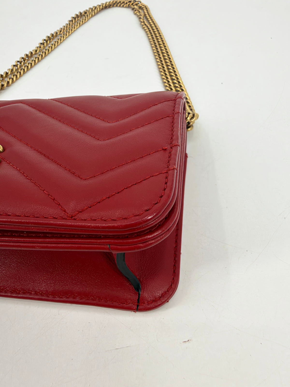 Gucci GG Marmont Matelasse Red Leather Chain Wallet Gold GG