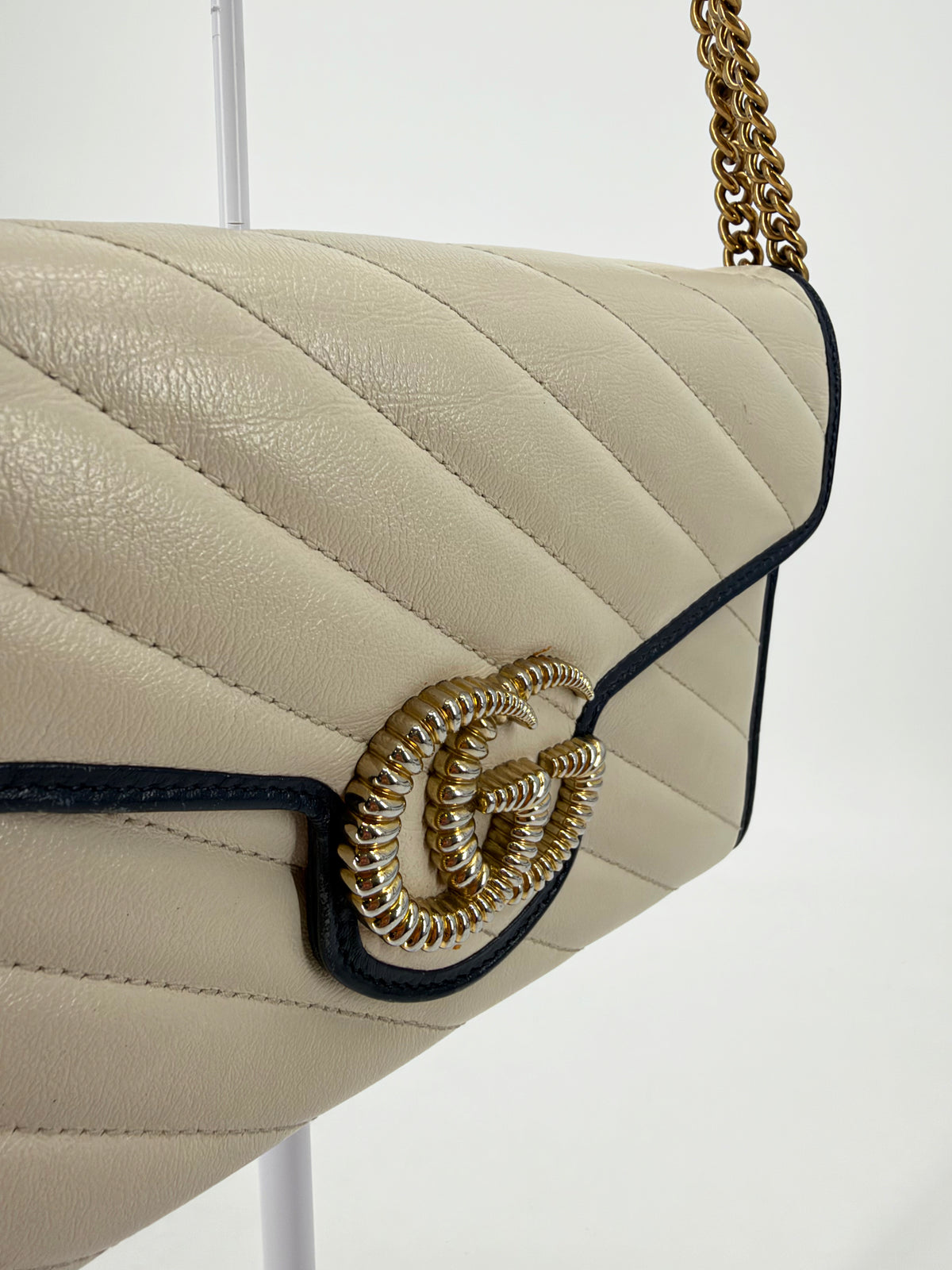 Gucci GG Marmont Torchon White Leather Flap Wallet Navy Trim