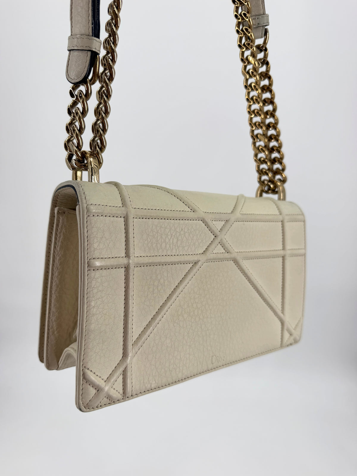 Christian Dior Diorama Medium White Grained Calfskin Chain Flap Bag Gold HW