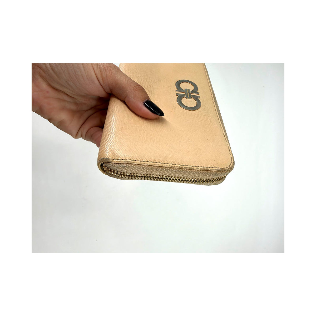 Salvatore Ferragamo Gancini Cream Textured Leather Long Wallet