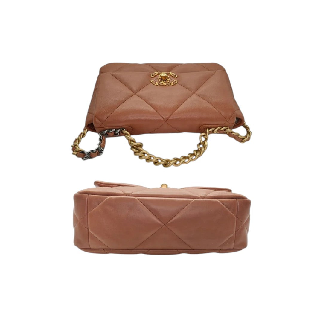 Rare Chanel Lambskin Leather Quilted CC Logo 19 Flap Handbag Caramel Brown