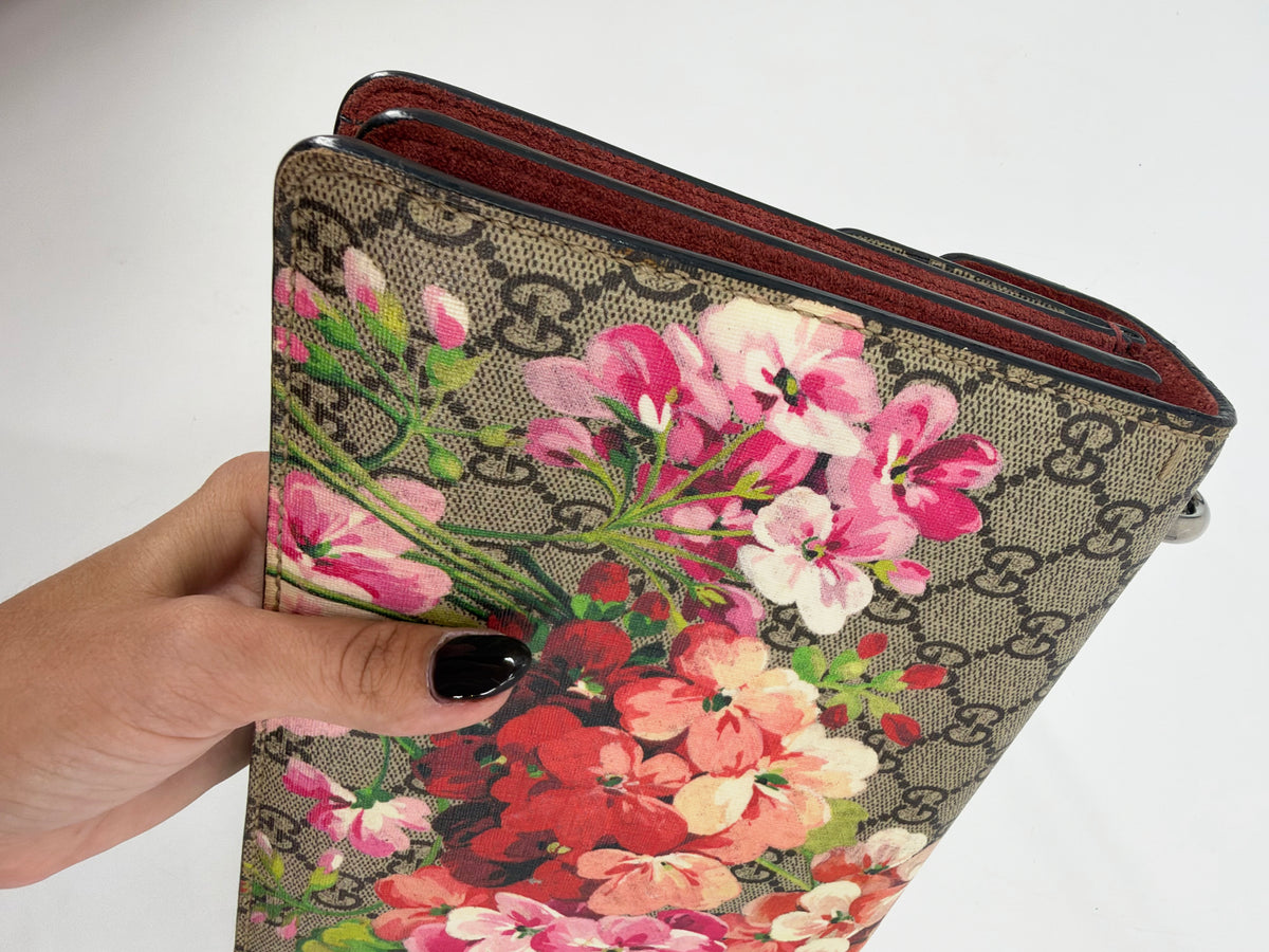 Gucci Dionysus GG Supreme Blooms Floral Shoulder Bag Red Suede