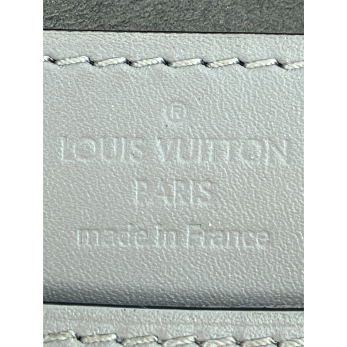 Louis Vuitton Chain Louise MM Taupe Calfskin Gold LV Flap Chain Shoulder Bag