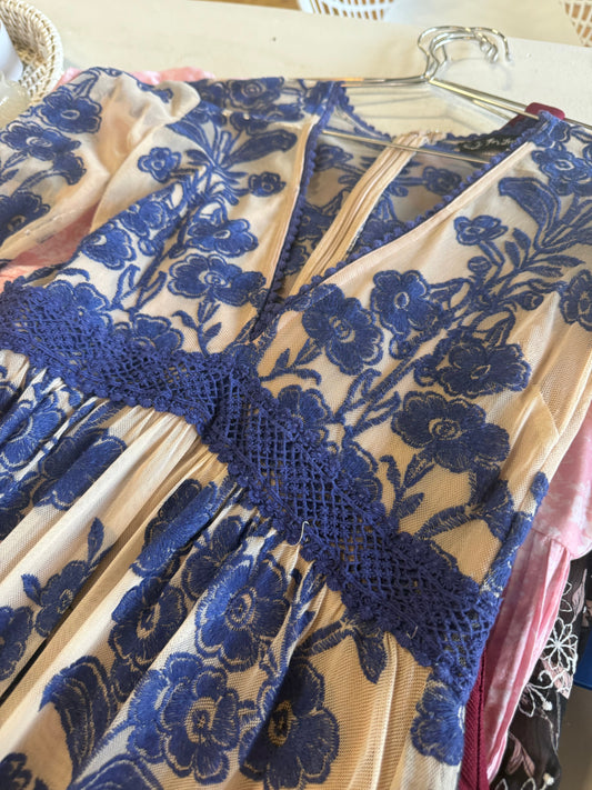For Love And Lemons Floral Embroidered Temecila Maxi Dress Blue Beige Size M