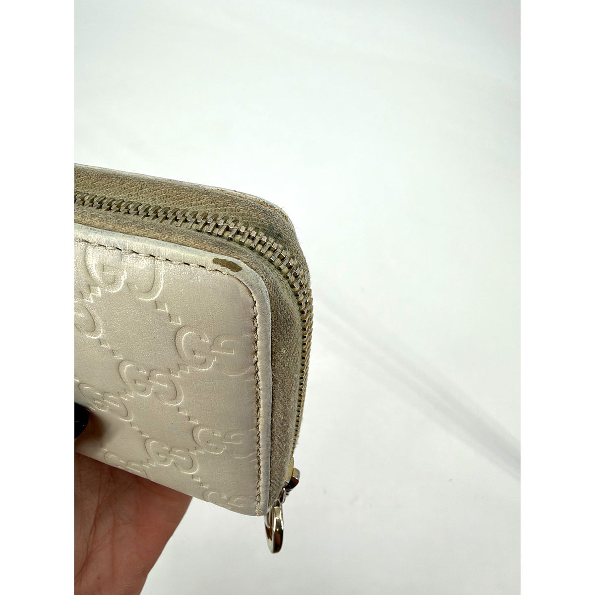 Gucci Guccissima Leather Zip Around Continental Wallet Ivory