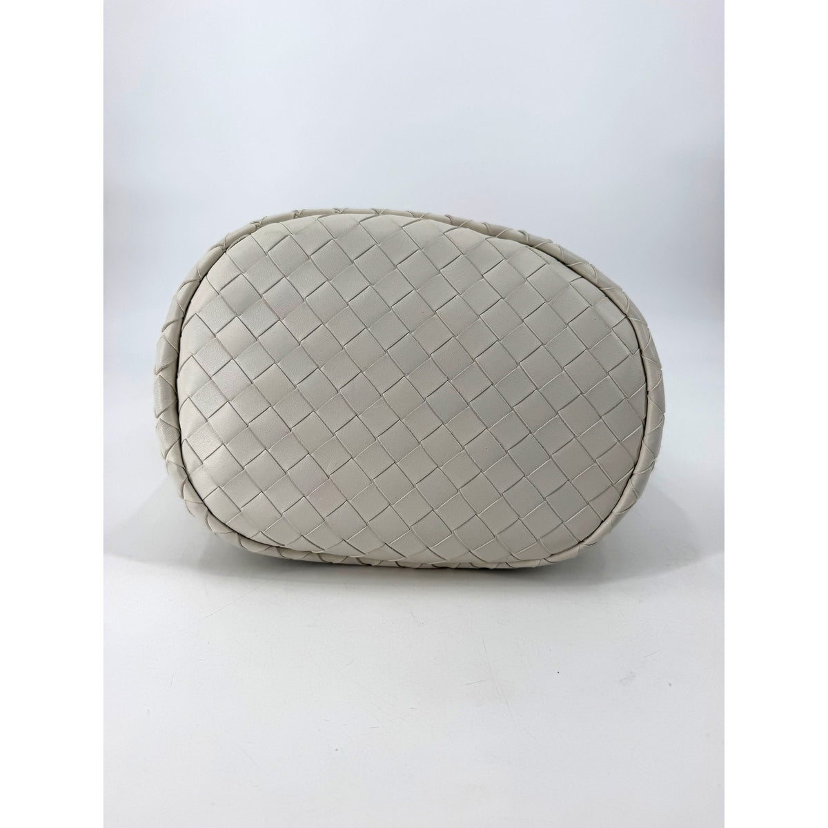 Bottega Veneta Intrecciato Small Bucket Bag White Leather Drawstring Strap