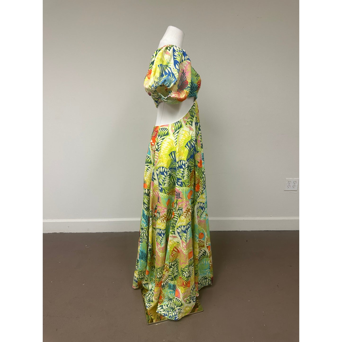 Staud Linen Plant Motif Puff Sleeve Cut-Out Coliseum Maxi Dress
