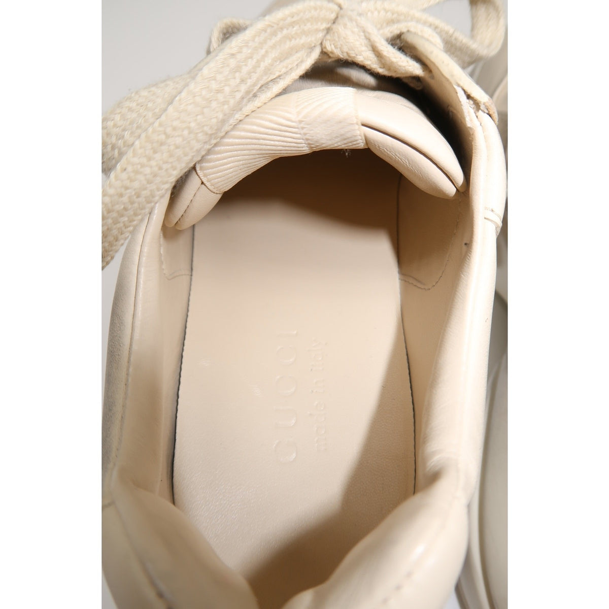 Gucci Rhyton Ivory Leather Mouth Print Lace-Up Low-Top Sneakers