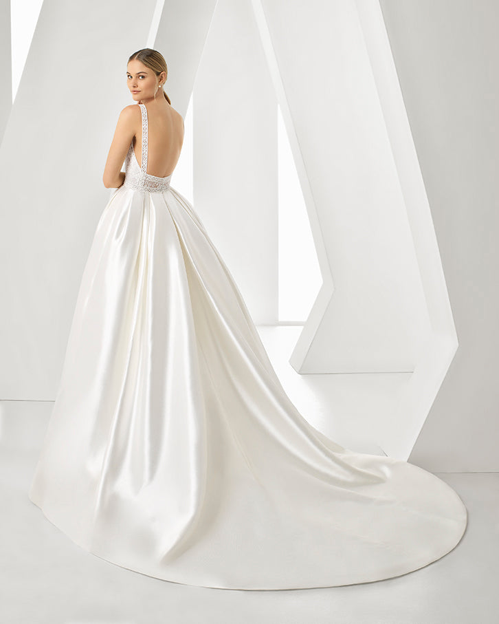 Rosa Clará Dream Lace Sleeveless Bodice Wedding Gown White