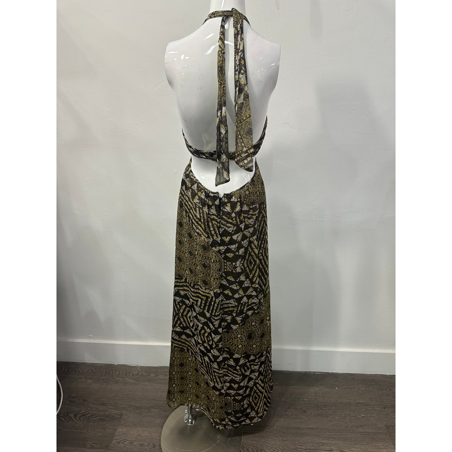 BCBGMAXAZRIA Silk Blend Printed Rhinestone Accent Halter Maxi Dress Green Size 0