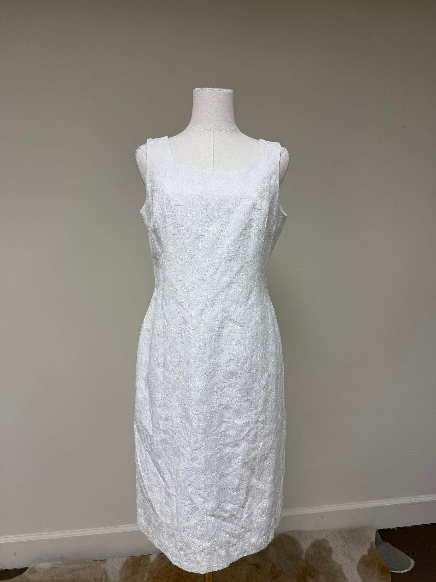 Jones New York Suit white floral sleeveless dress