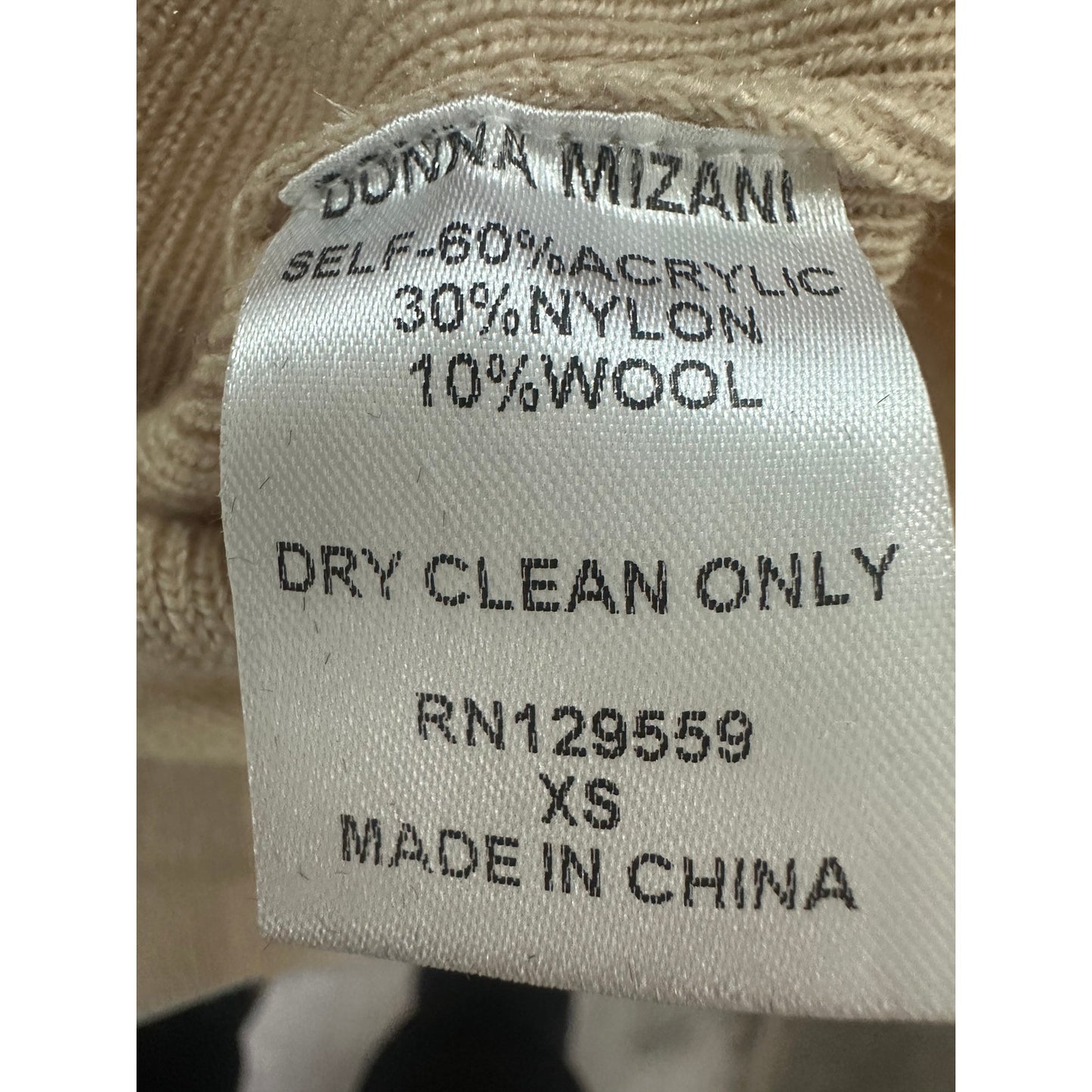 Donna Mizani Wool Knit Turtleneck Cropped Pullover Sweater Women's