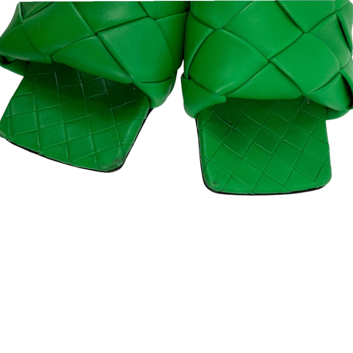*Bottega Veneta Nappa Leather Intrecciato Lido Flat Sandals