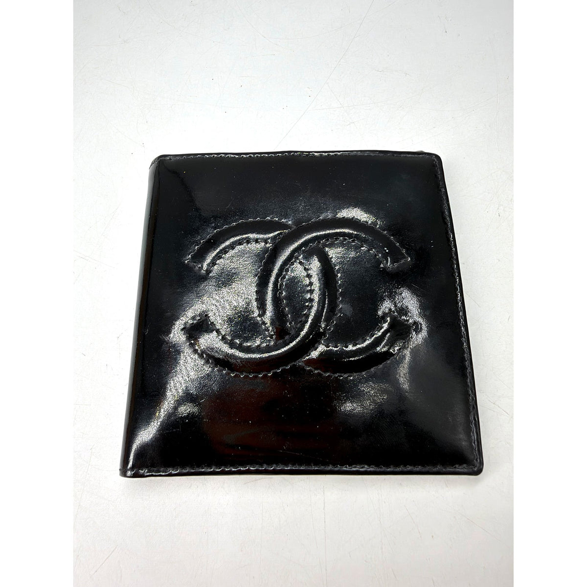 Chanel CC Embossed Patent Leather Compact Wallet Black