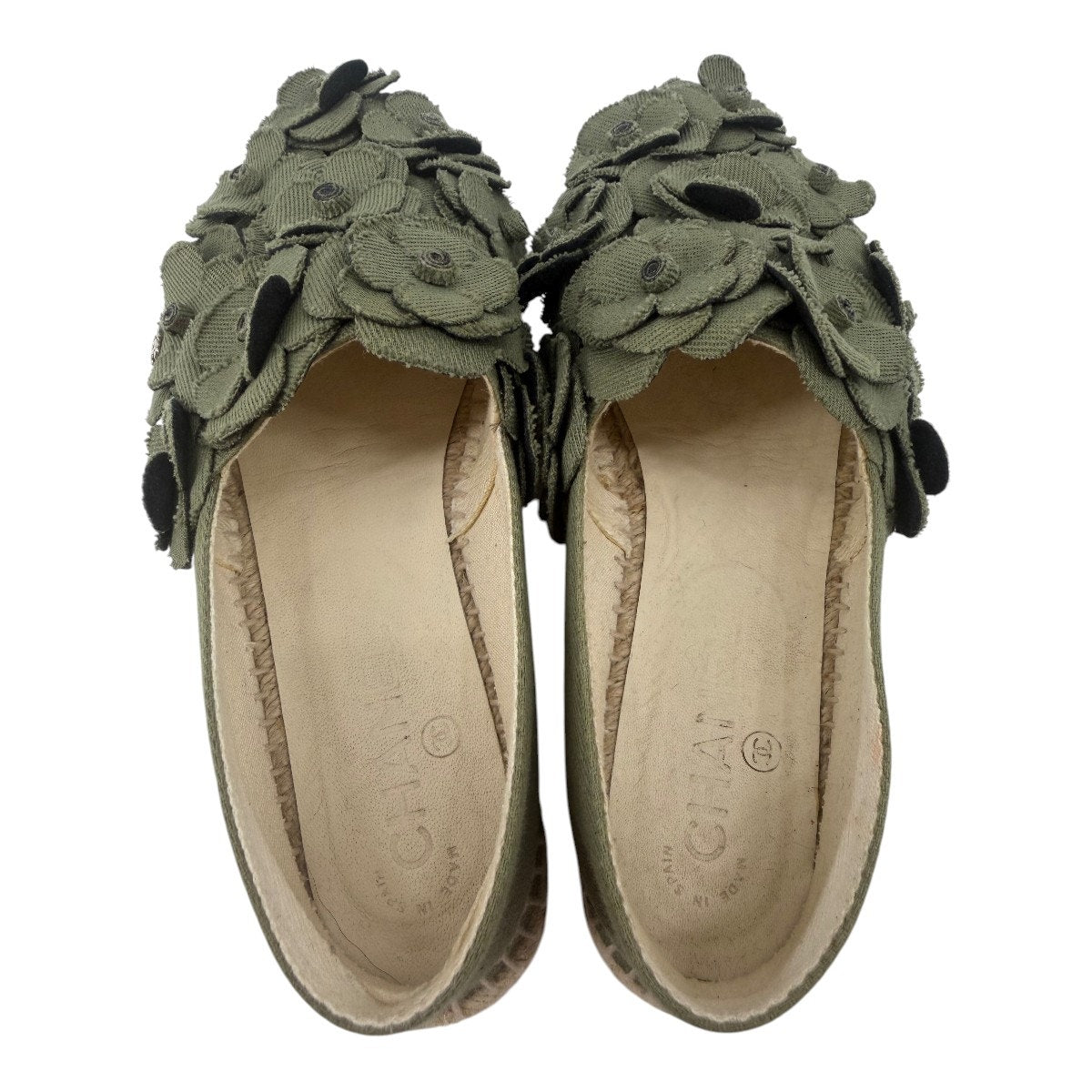 Chanel Camellia Espadrilles Olive Green Slip On Canvas Flats Size 37 / US 6.5