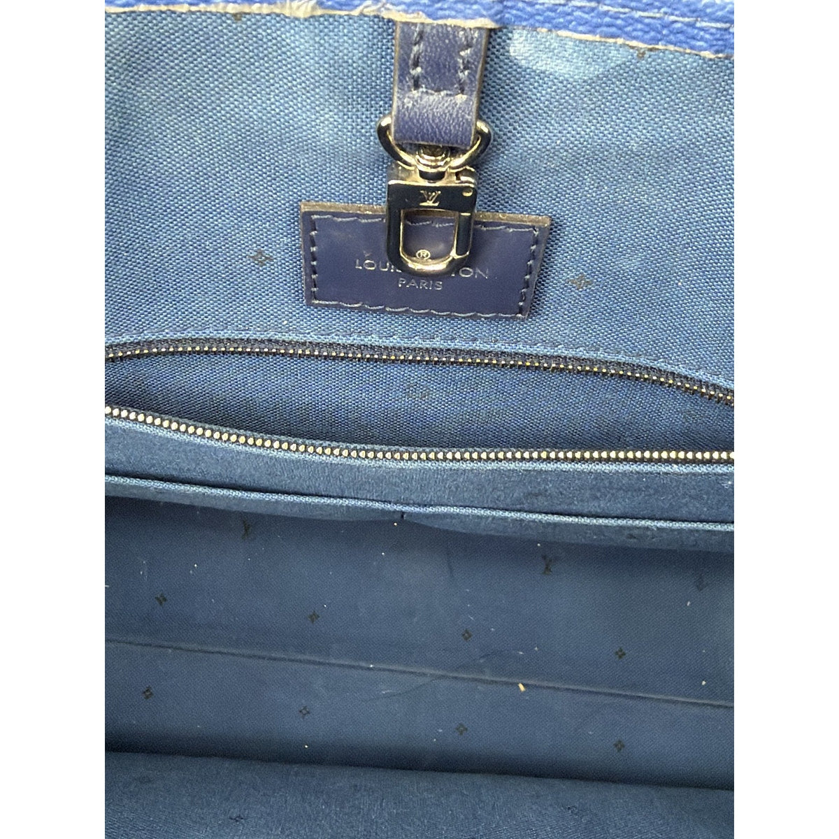 Louis Vuitton Escale OnTheGo GM Blue Tie Dye Giant Monogram Tote Bag M45120
