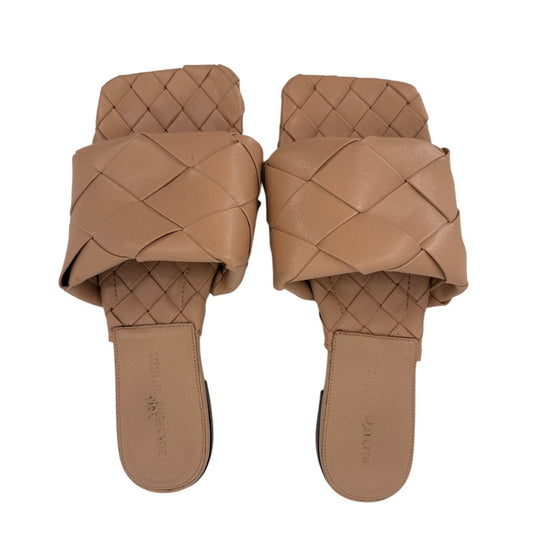 Bottega Veneta Lido Intrecciato Leather Flat Slide Sandals