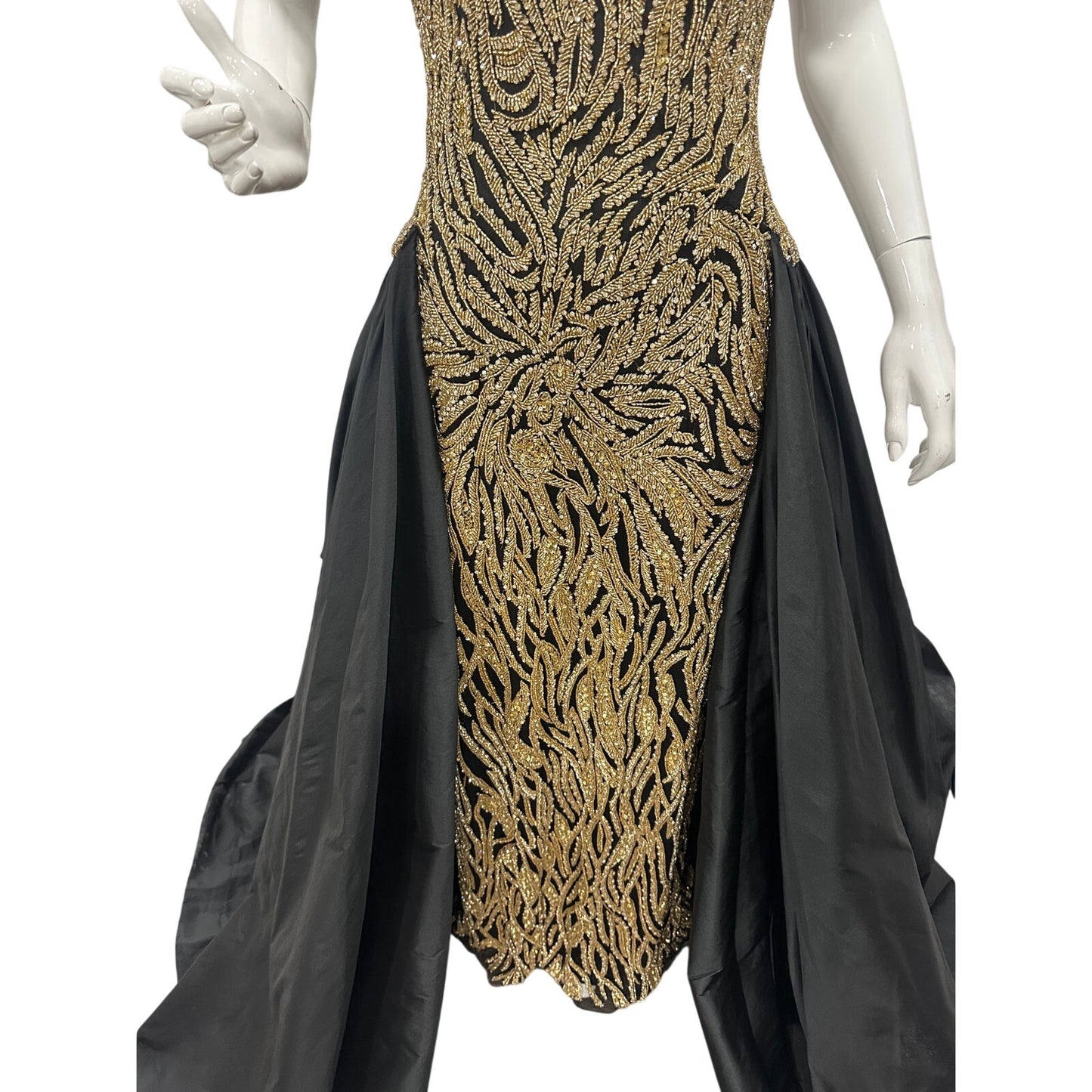NWT Sherri Hill Black Gold Beaded Fitted Ball Gown Overskirt Formal Dress