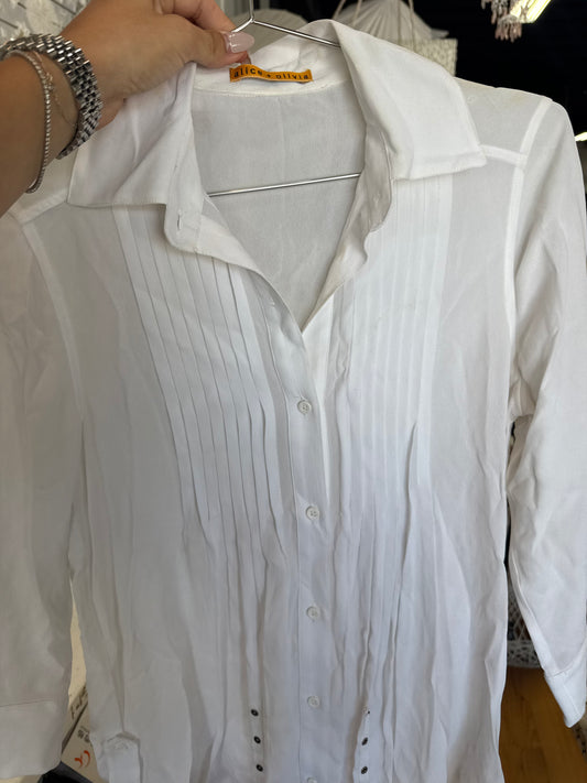 Alice and Olivia White button down blouse