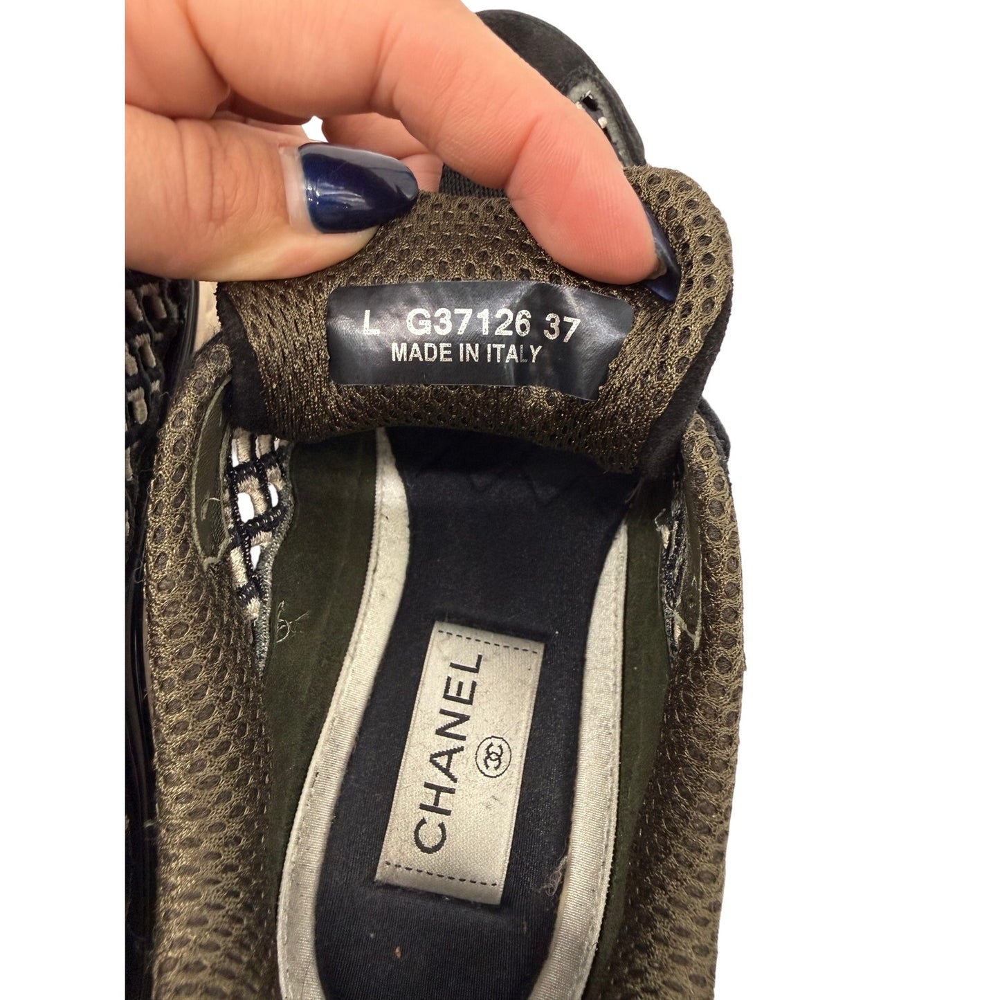Chanel Interlocking CC Logo G37126 Trail Trainer Sneakers