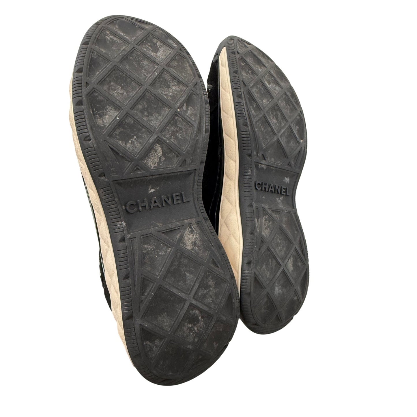 Chanel Interlocking CC Logo G37126 Trail Trainer Sneakers