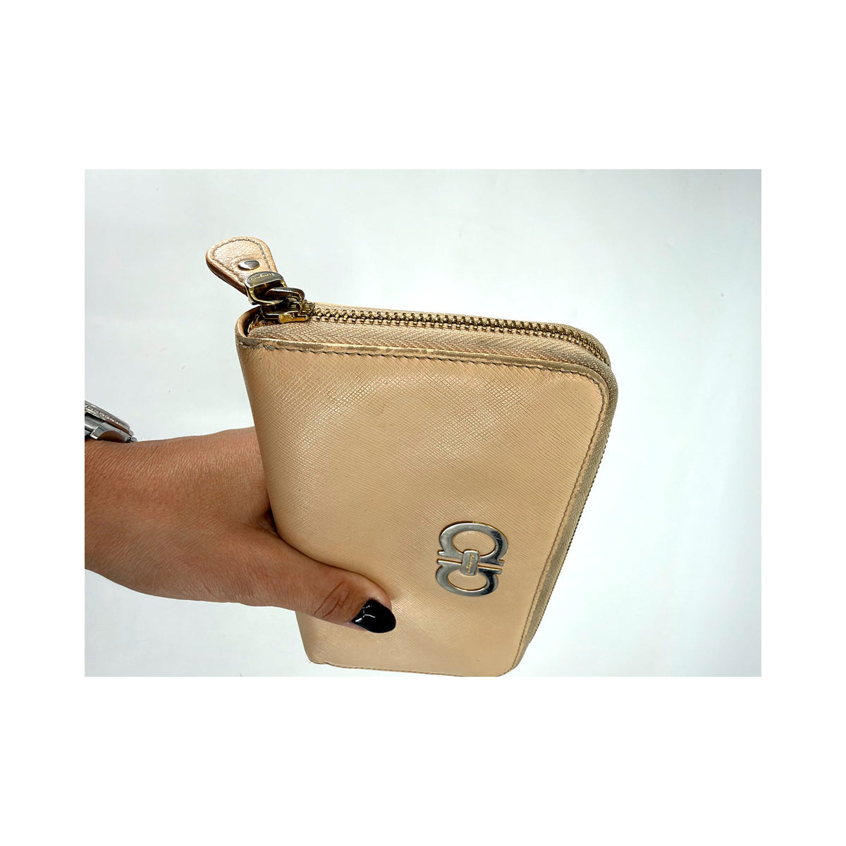 Salvatore Ferragamo Gancini Cream Textured Leather Long Wallet