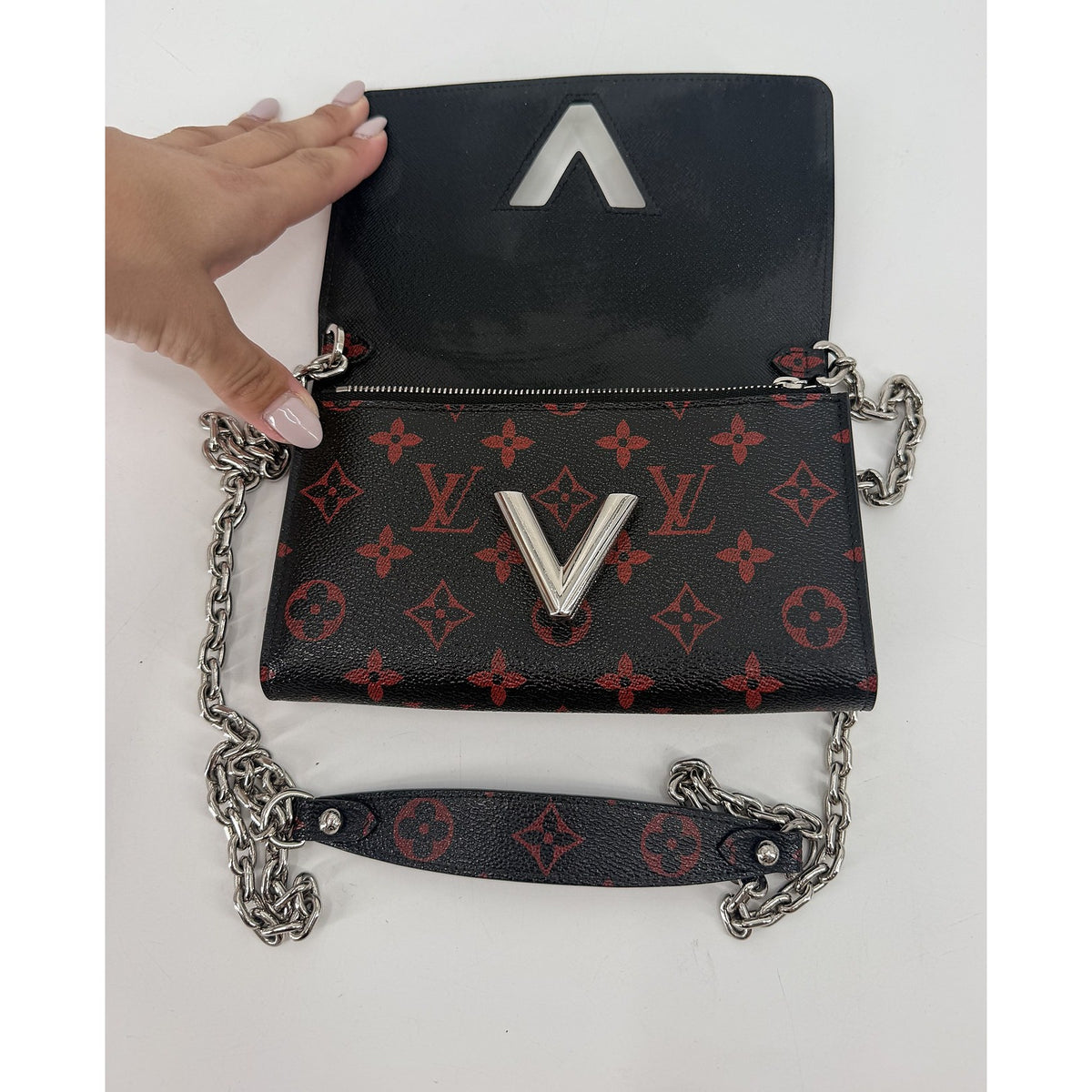Louis Vuitton Twist Chain Wallet Palm Print Epi Monogram Infrarouge Crossbody