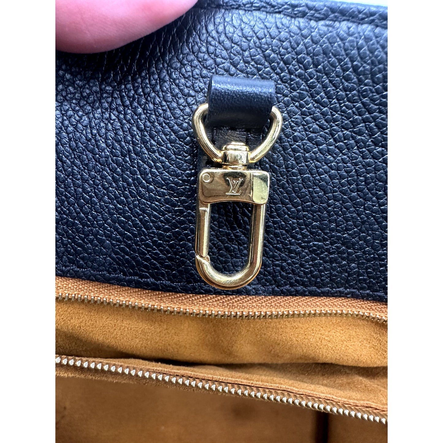 Louis Vuitton Leather Monogram OnTheGo GM Tote Bag Black