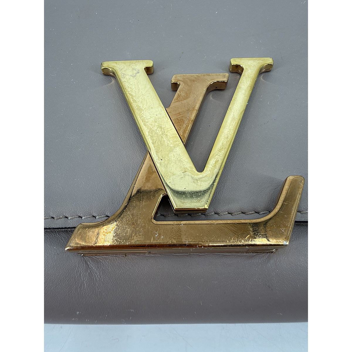 Louis Vuitton Chain Louise MM Taupe Calfskin Gold LV Flap Chain Shoulder Bag