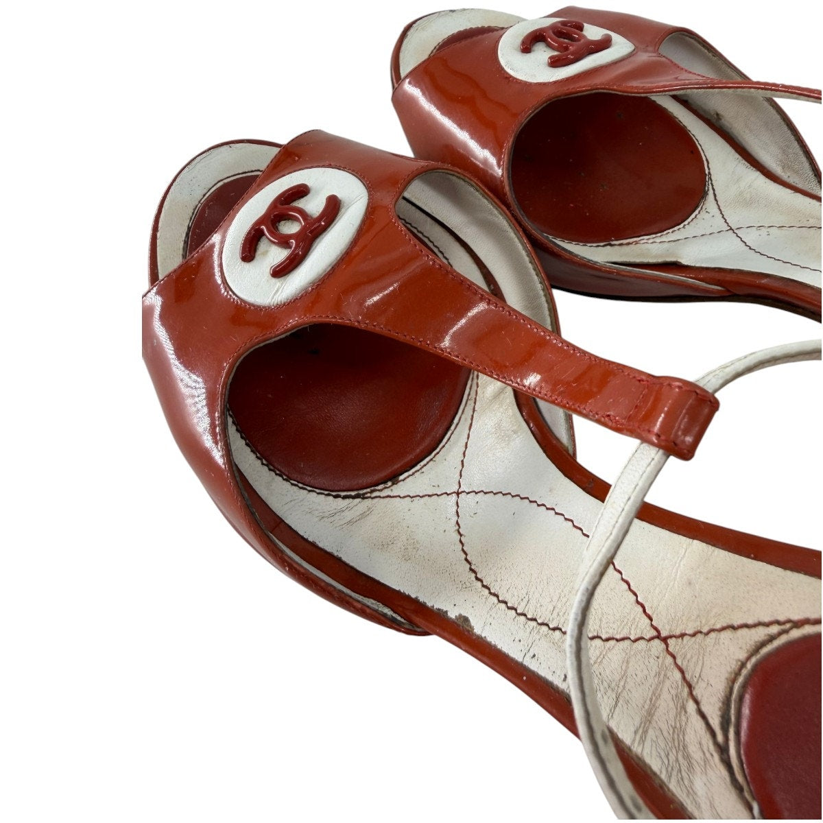 Chanel Patent Leather Interlocking CC Logo T-Strap Sandals