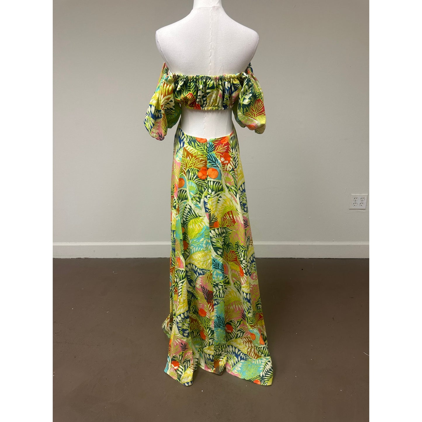 Staud Linen Plant Motif Puff Sleeve Cut-Out Coliseum Maxi Dress