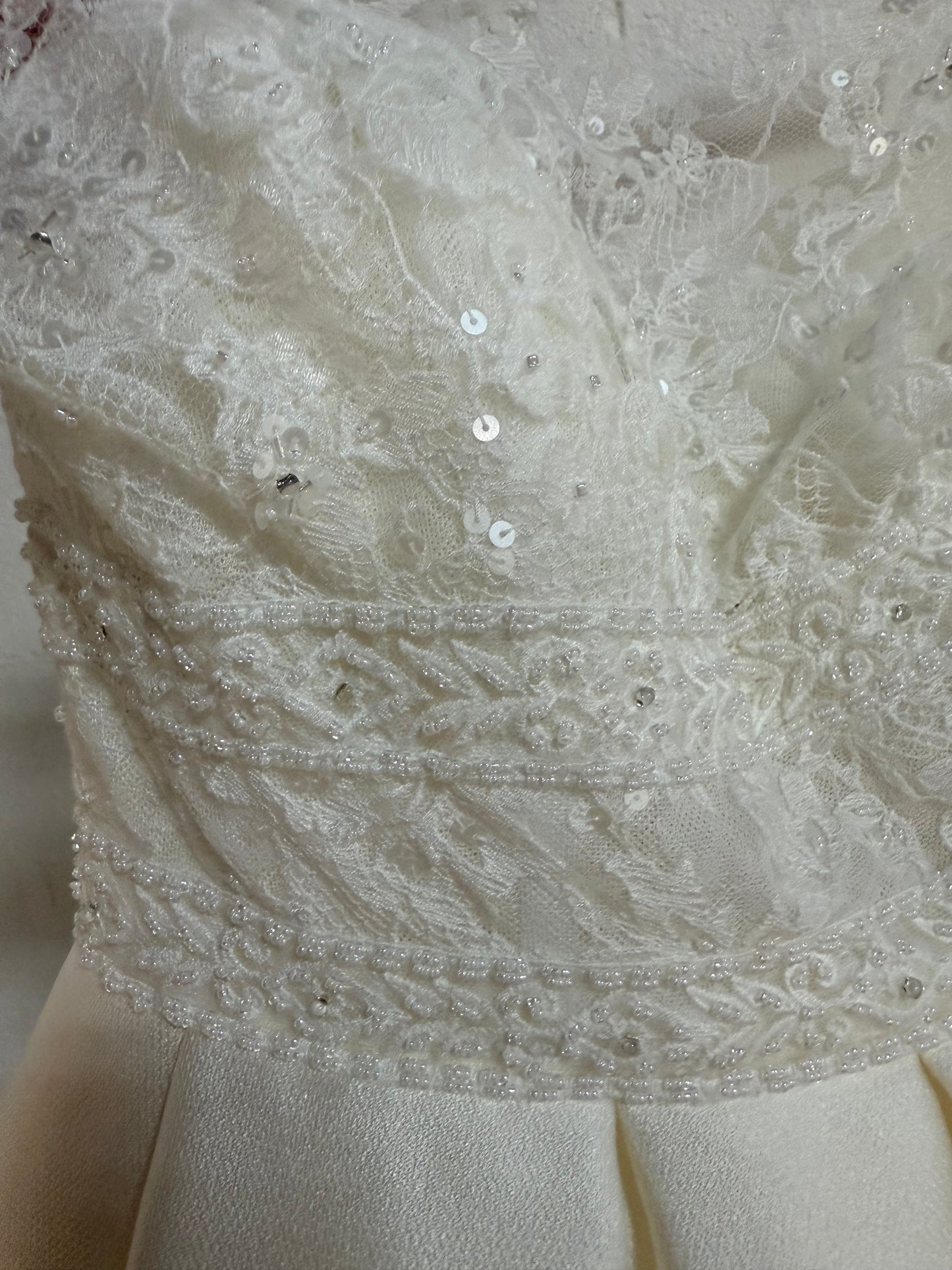 Rosa Clará Dream Lace Sleeveless Bodice Wedding Gown White