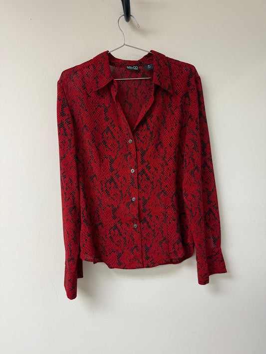 New York & Company Snakeskin Collared Long Sleeves Button Up Blouse Red Size M