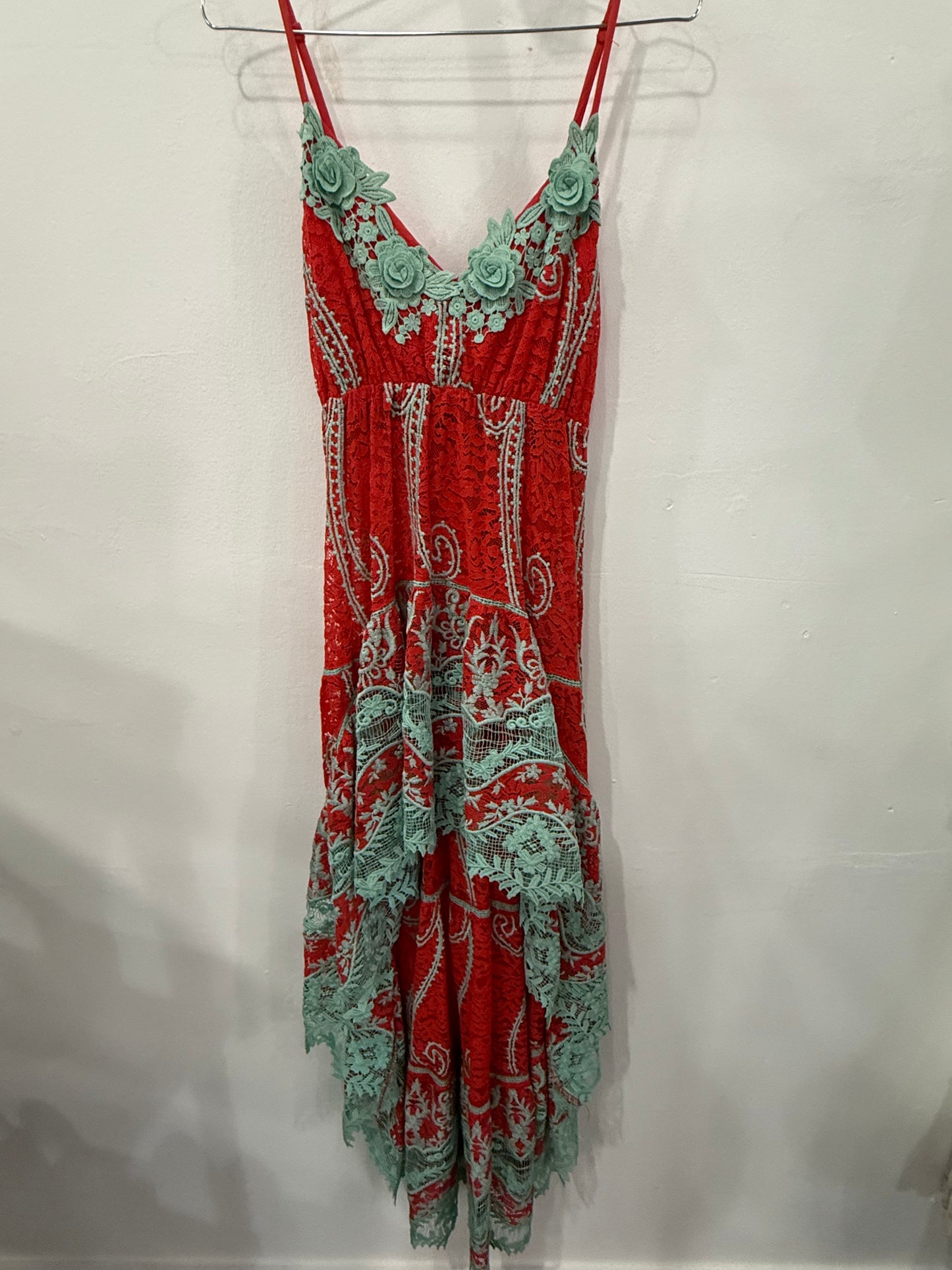 Antica Sartoria By Giacomo Cinque Lace Floral Applique Hi-Low Dress Red One Size
