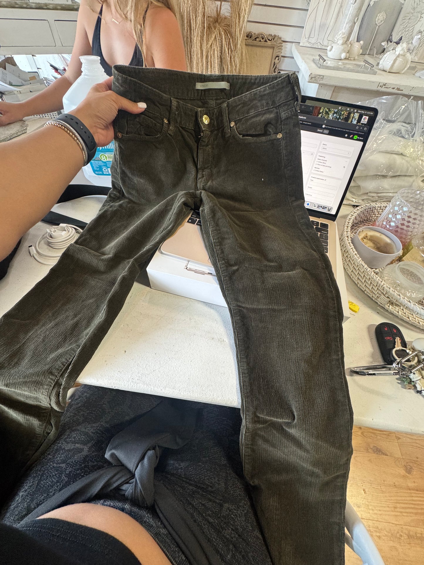 vince hunter green corduroy skinny pants size 27