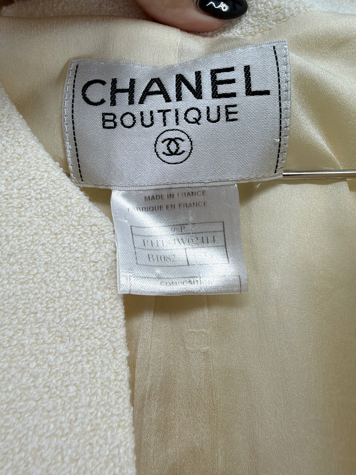 Chanel Boutique Cropped Ivory Bouclé Jacket Chain Hem