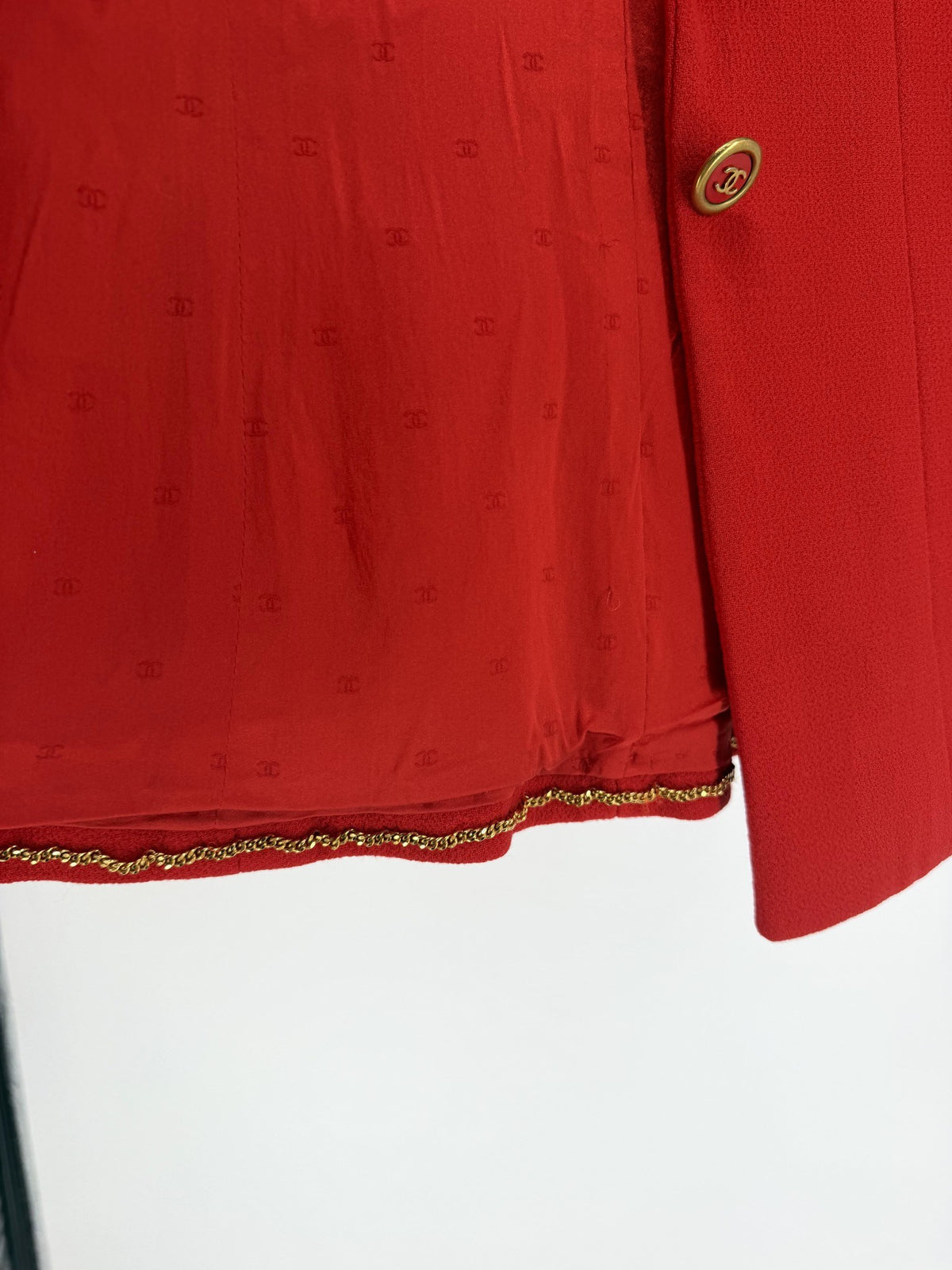 Chanel Boutique Red Wool Blazer Gold CC Buttons FR38