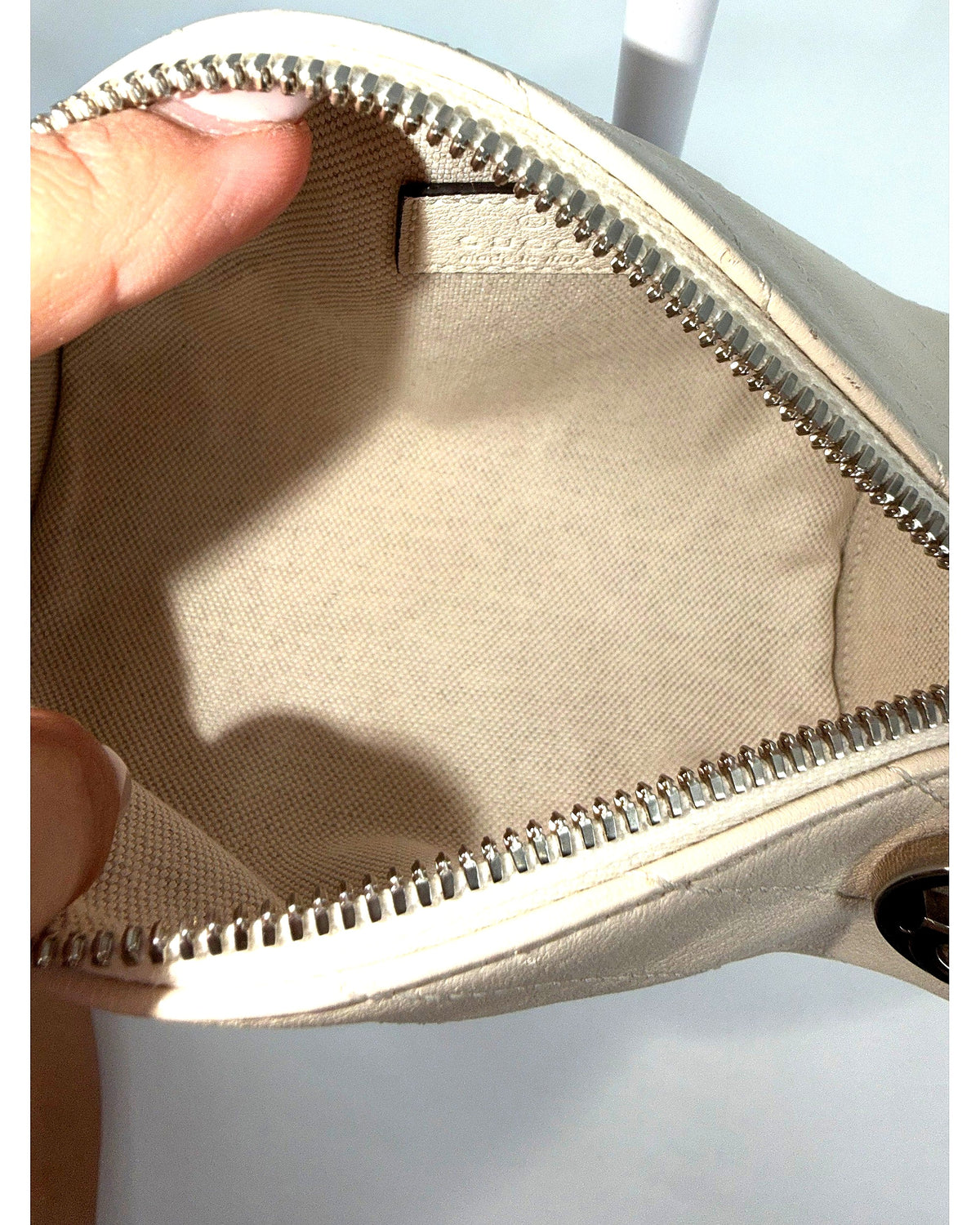 Gucci Blondie Mini Barrel Top Handle Bag Ivory Diagonal Stitched Leather