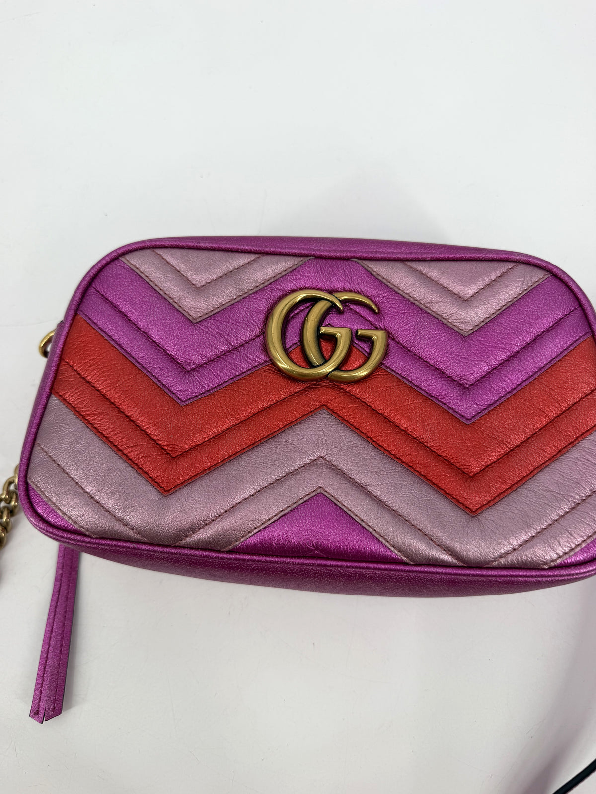 Gucci GG Marmont Small Matelasse Camera Bag Metallic Pink Red Chevron Heart 447632