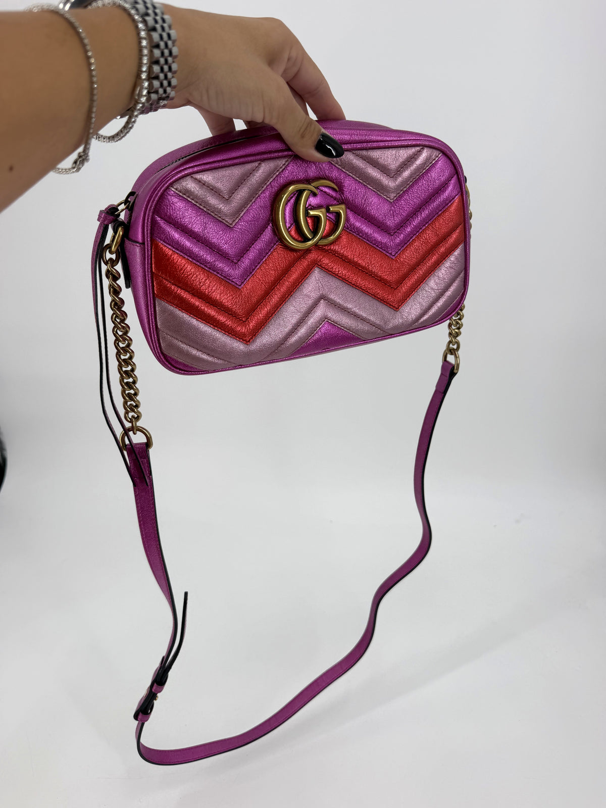 Gucci GG Marmont Small Matelasse Camera Bag Metallic Pink Red Chevron Heart 447632