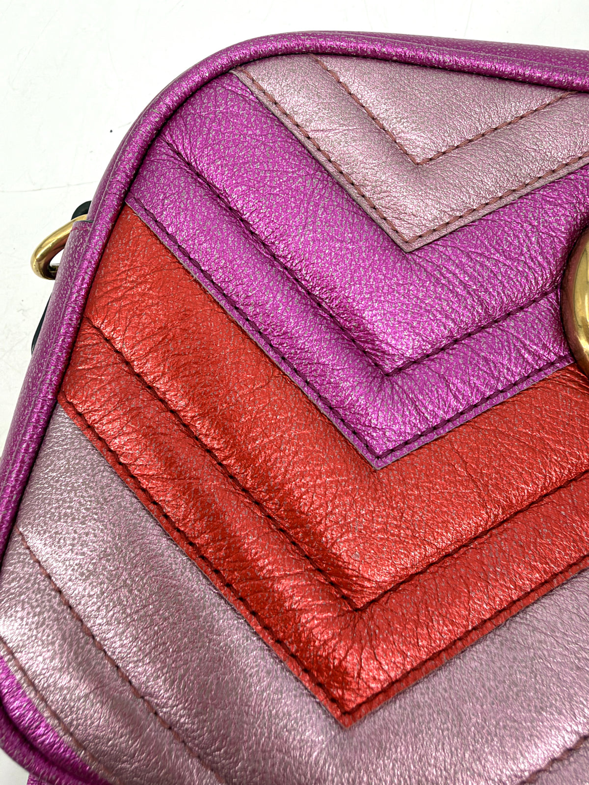 Gucci GG Marmont Small Matelasse Camera Bag Metallic Pink Red Chevron Heart 447632